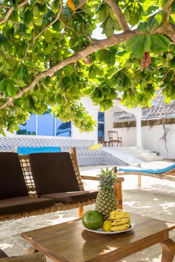 Uroa Beach Lodge Eksteriør billede